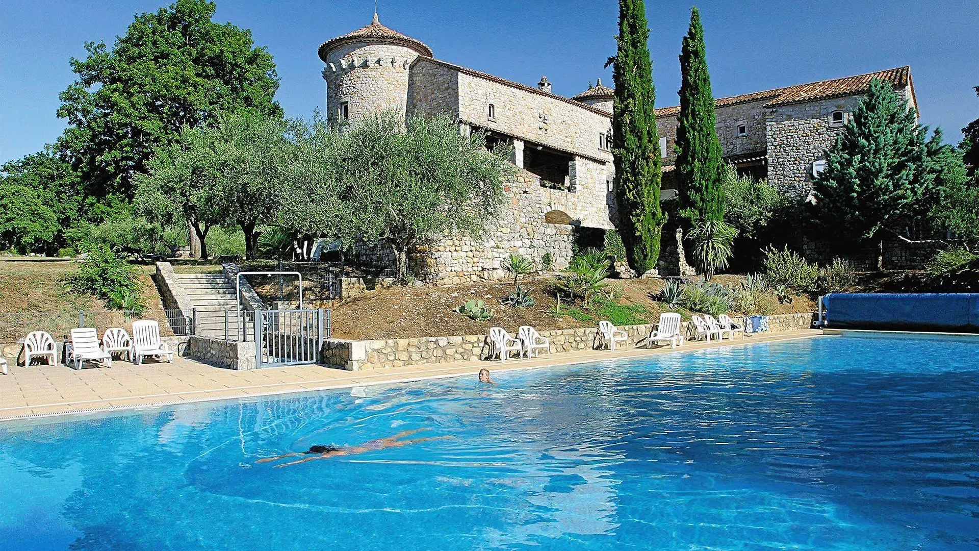 Residence Vacances Bleues Lou Castel Berrias-et-Casteljau 3*,