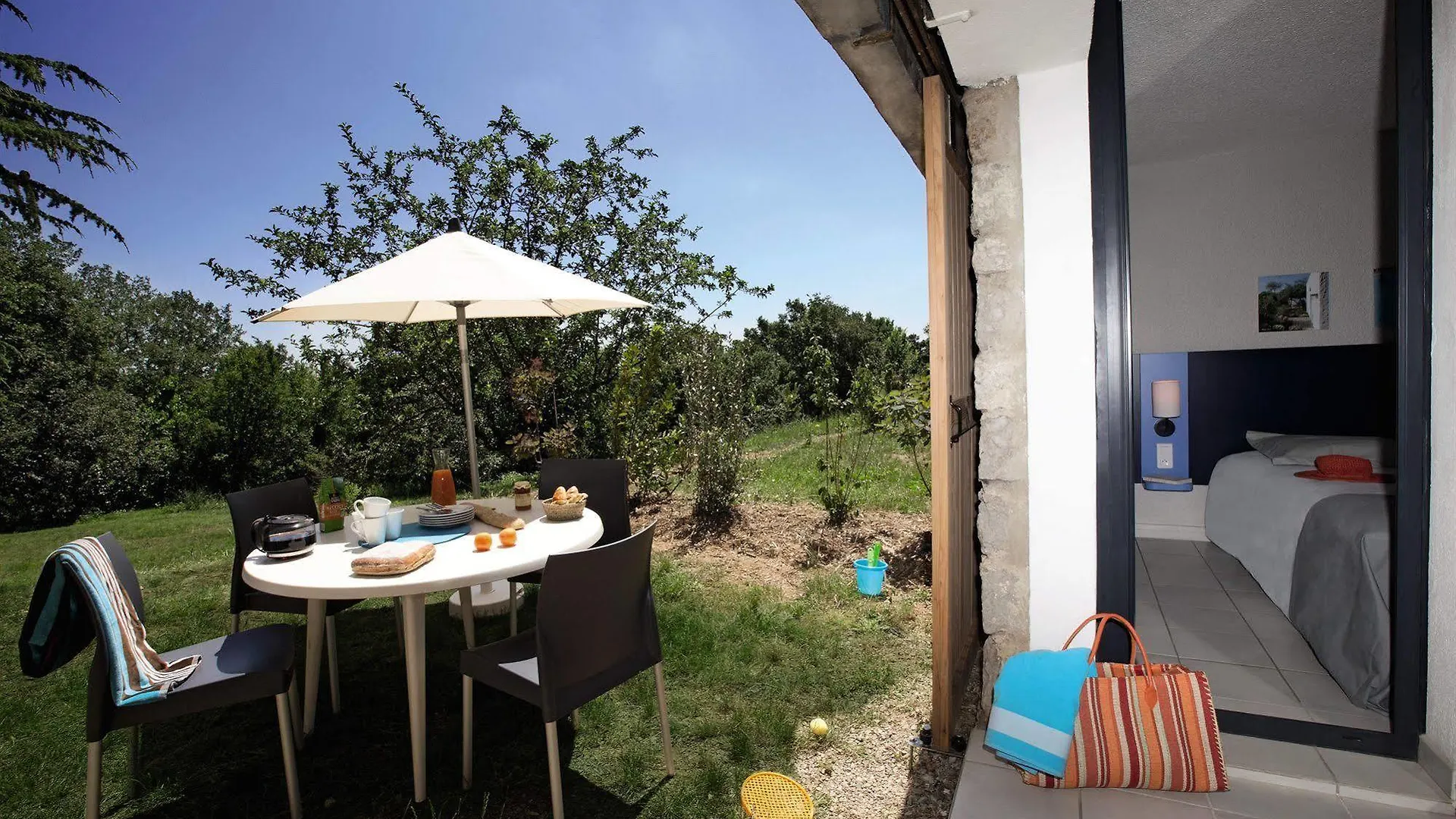 Residence Vacances Bleues Lou Castel Berrias-et-Casteljau Vakantiepark